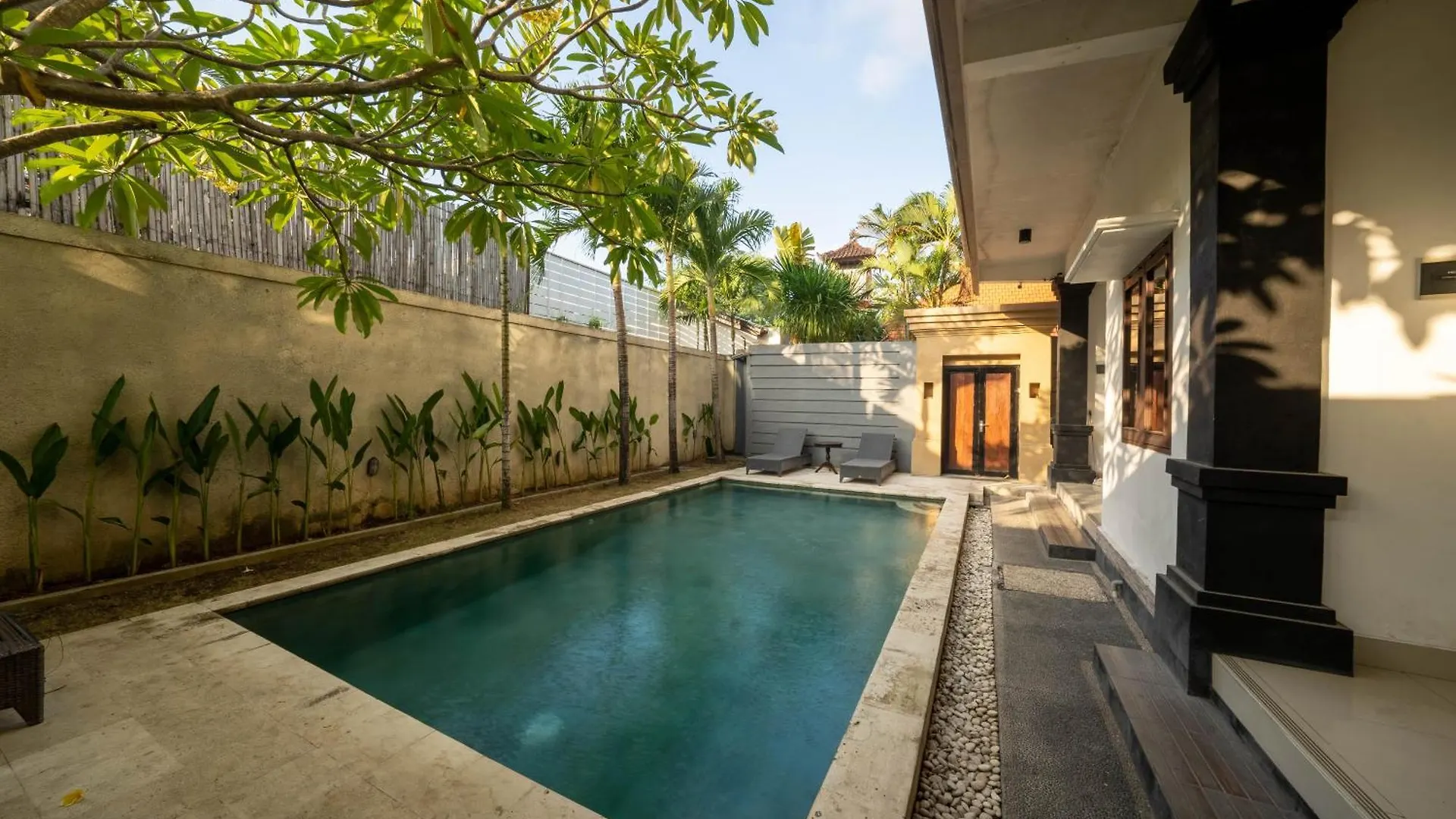 The Mupu Seminyak Apartment